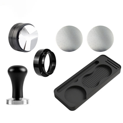 Coffee powder dispenser; Coffee grinding device; Grinding base; Grinding hammer
