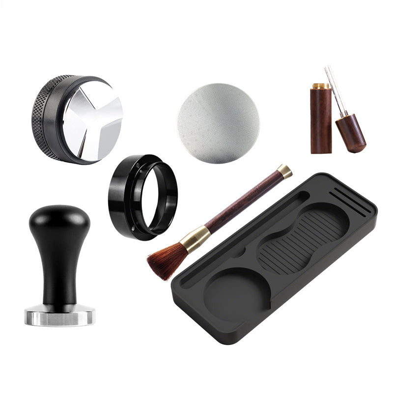 Coffee powder dispenser; Coffee grinding device; Grinding base; Grinding hammer
