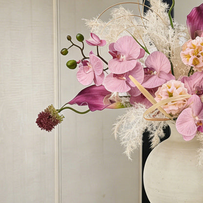 Premium handheld flower arrangement ¨C artificial flower bouquet
